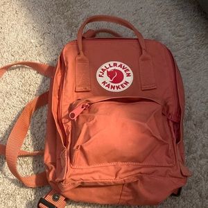 Womens kanken small backpack. Great condition!